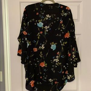 Short sleeve blouse size 2X like new